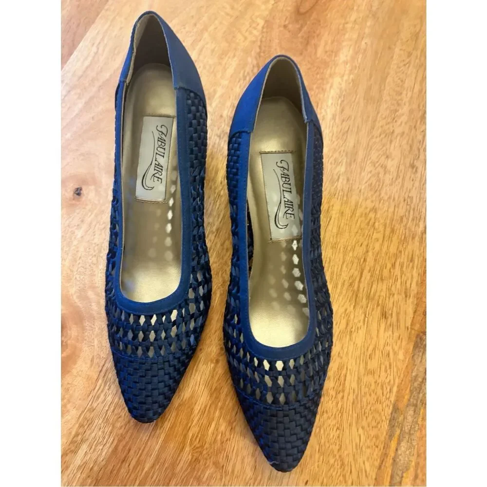 Vintage Fabulaire woven Navy Woven Pointed-Toe Heels. IOB. Size 7 M.